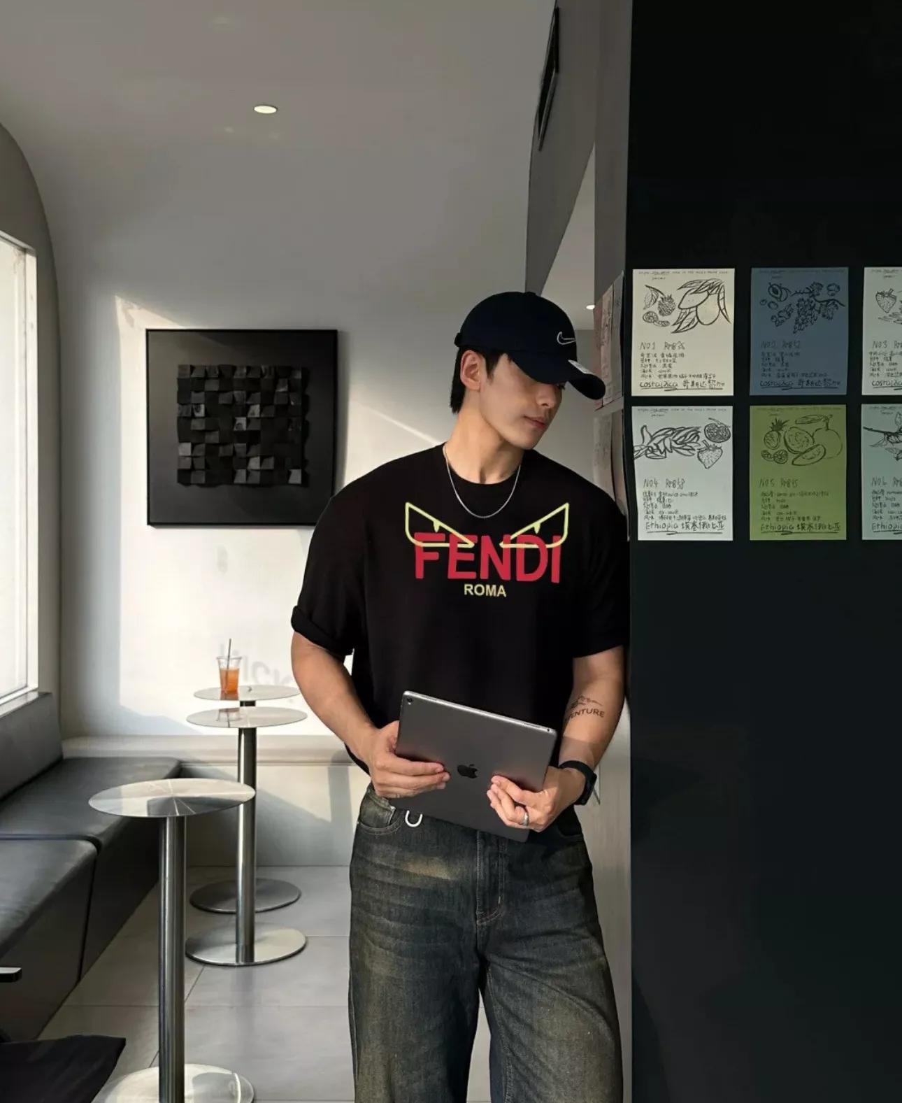 펜디 악마 눈 프린트 반소매 티셔츠 상세 이미지 10