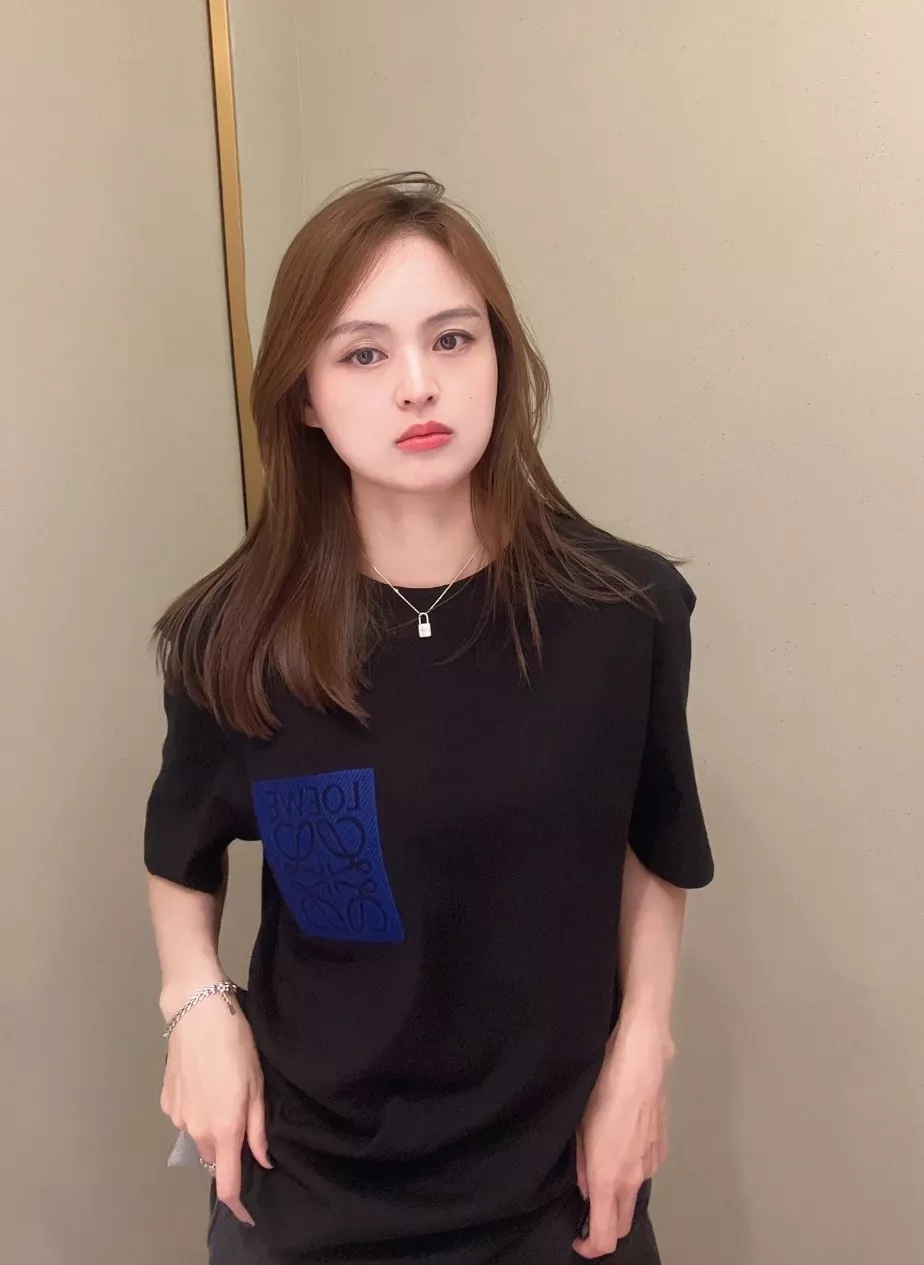 로에베 자수 포켓 반소매 티셔츠 상세 이미지 14