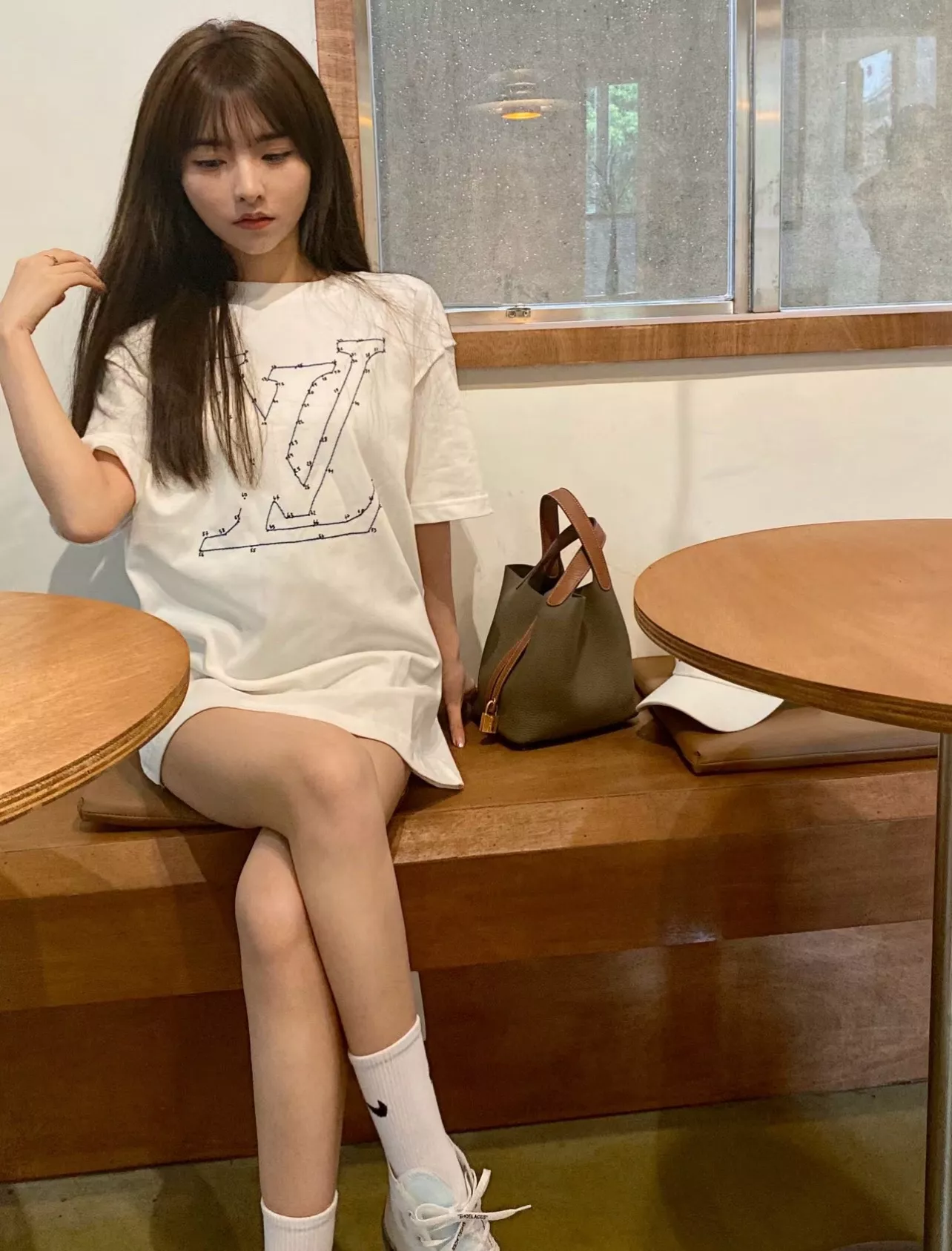 루이비통 별자리 좌표 자수 프린트 반소매 상세 이미지 15