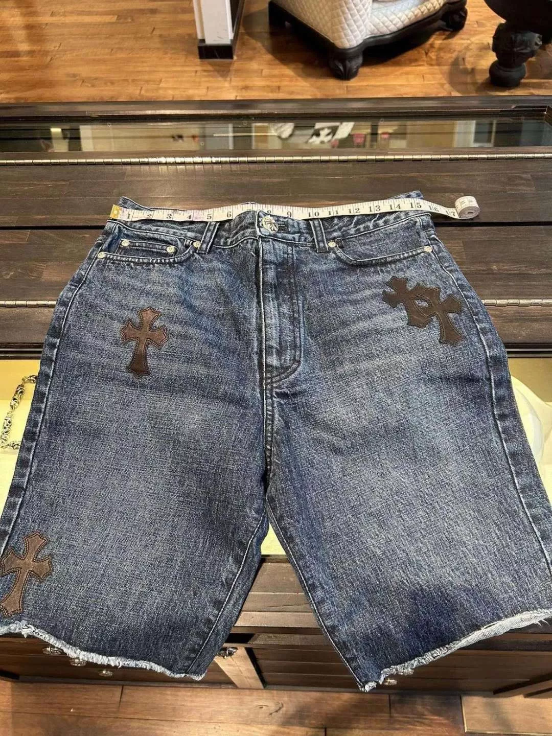 크롬하츠 크로스 패치 워싱 데님 하프 팬츠 상세 이미지 10