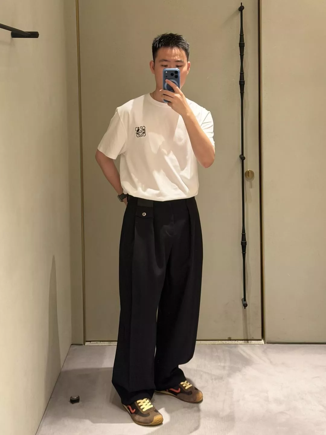 로에베 레더 패치 포인트 울 팬츠 상세 이미지 12