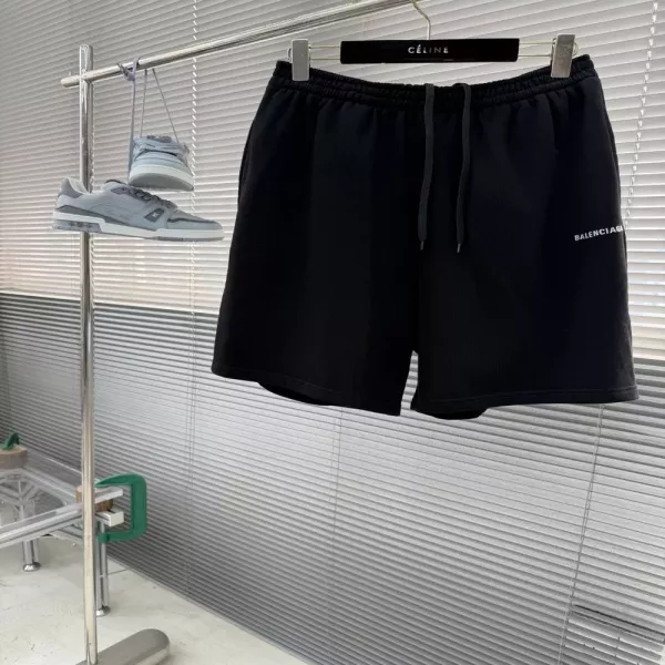 발렌시아가 백 자수 디테일 쇼츠