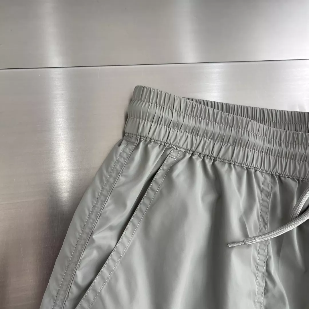 프라다 나일론 멀티포켓 카고 반바지 상세 이미지 5