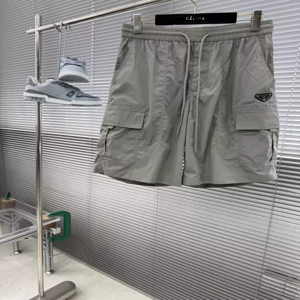 프라다 나일론 멀티포켓 카고 반바지