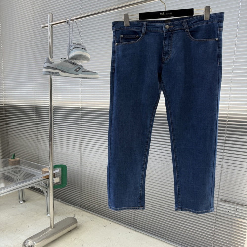 보스 메탈 로고 장식 스트레이트 데님 팬츠