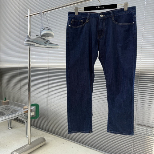 보스 메탈 로고 포인트 스트레이트 데님 팬츠