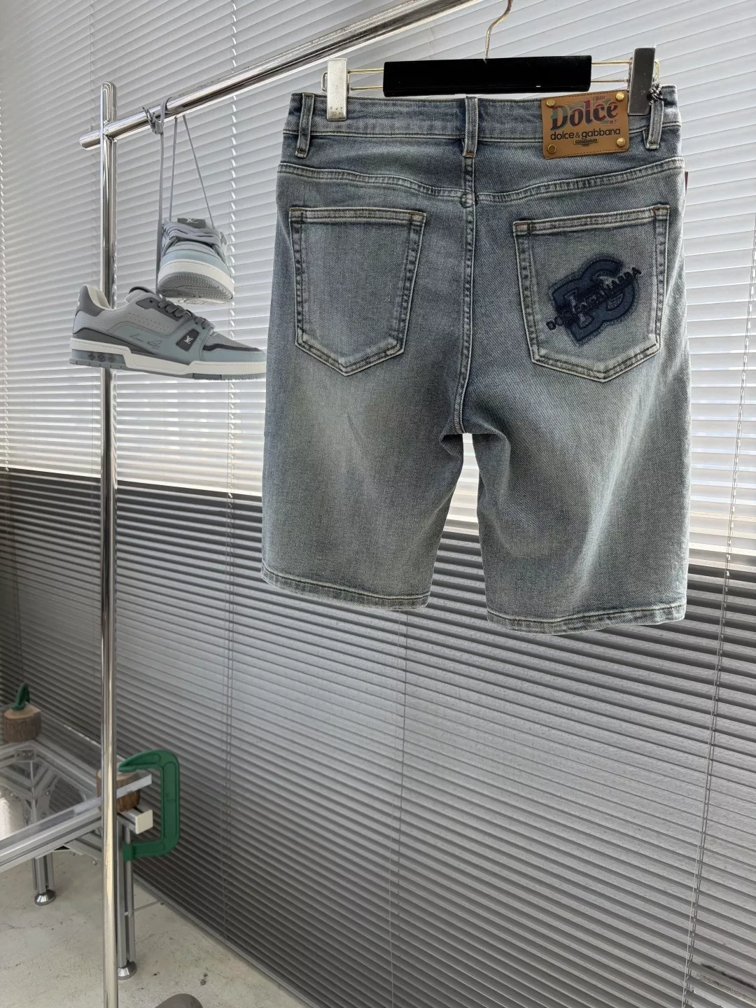 돌체앤가바나 워싱 데님 하프 팬츠 상세 이미지 2