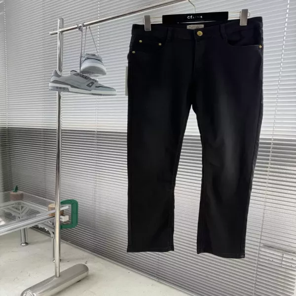 버버리 로고 엠보 데님 팬츠