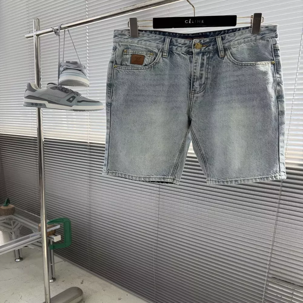 루이비통 워시드 데님 하프 팬츠