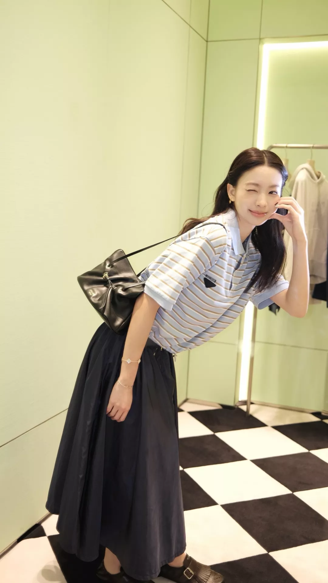 프라다 삼각 로고 스트라이프 폴로 탑 상세 이미지 13