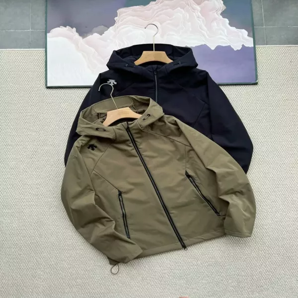 데상트 에어 레이어 후드 아우터