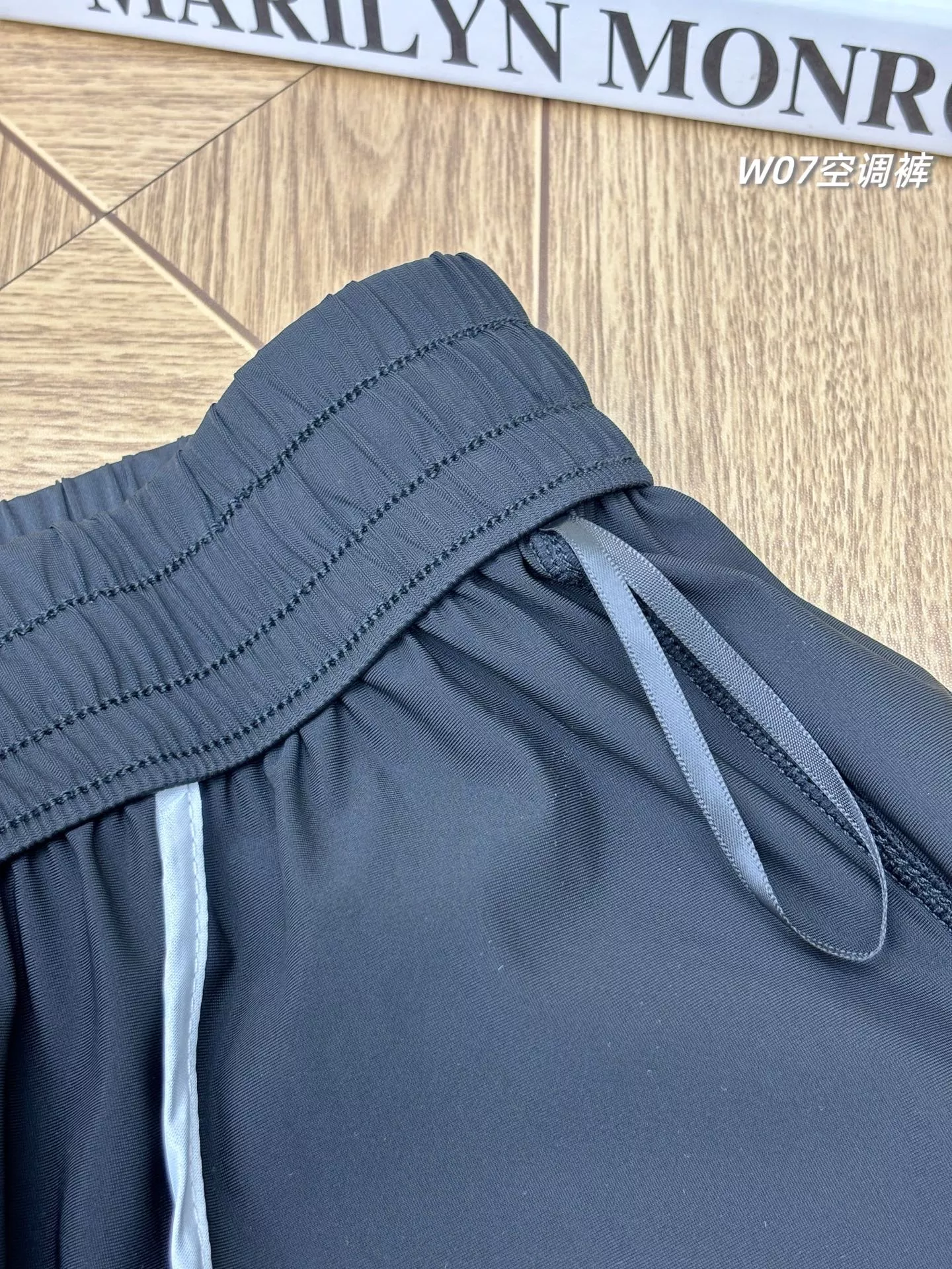 룰루레몬 냉감 공기순환 밴딩 운동 바지 상세 이미지 18