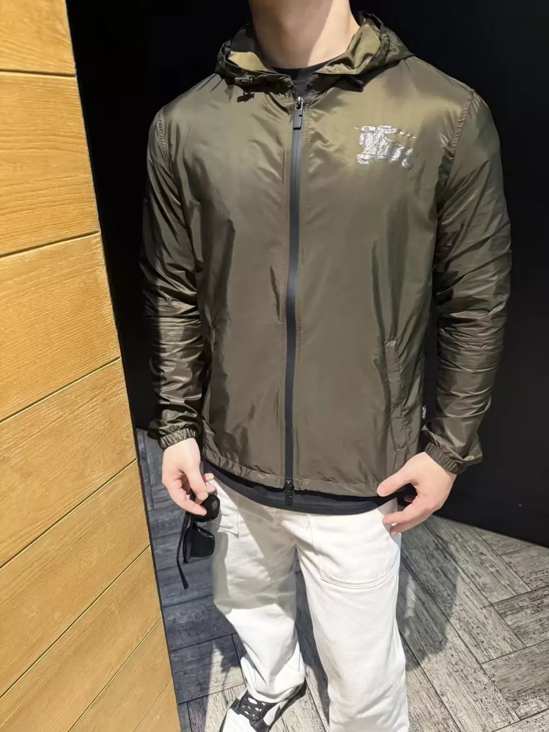 버버리 전마 인쇄 후드 집업 재킷 상세 이미지 26