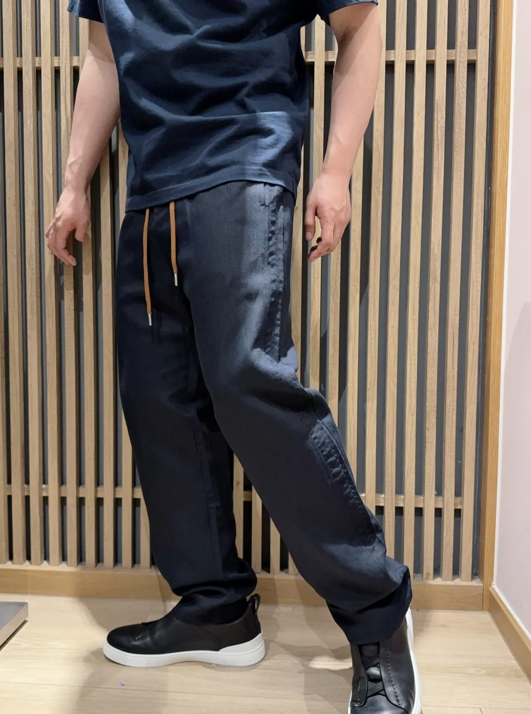 브루넬로쿠치넬리 라이오셀 린넨 혼방 드로스트링 팬츠 상세 이미지 27