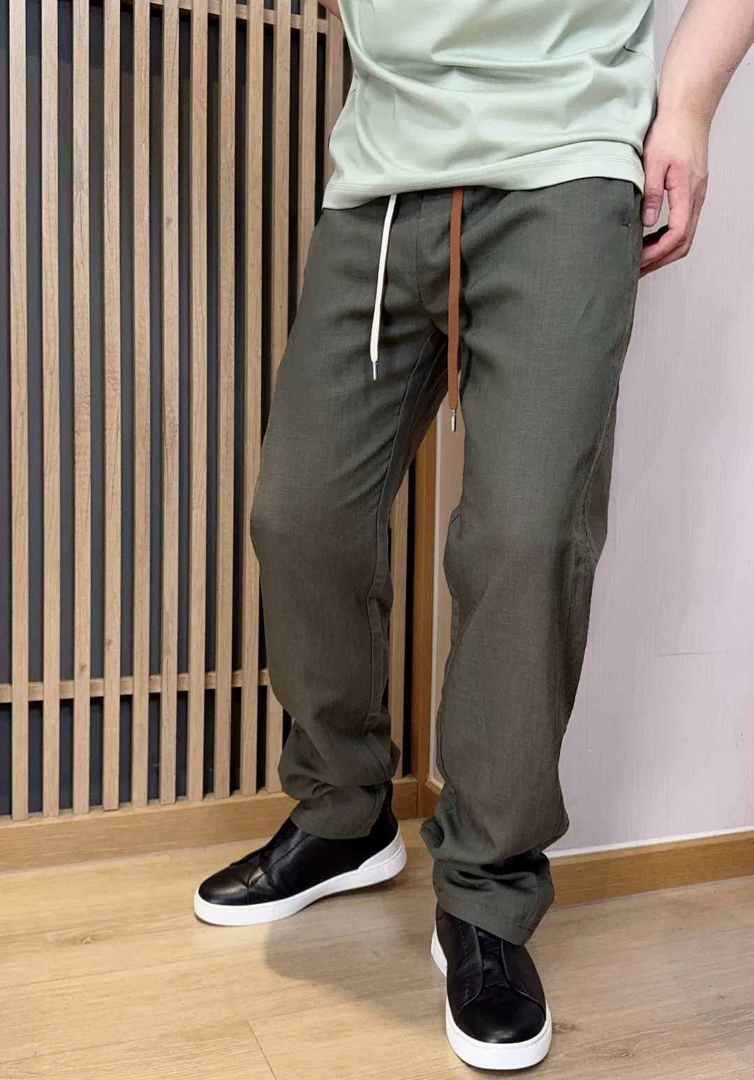 브루넬로쿠치넬리 라이오셀 린넨 혼방 드로스트링 팬츠 상세 이미지 20