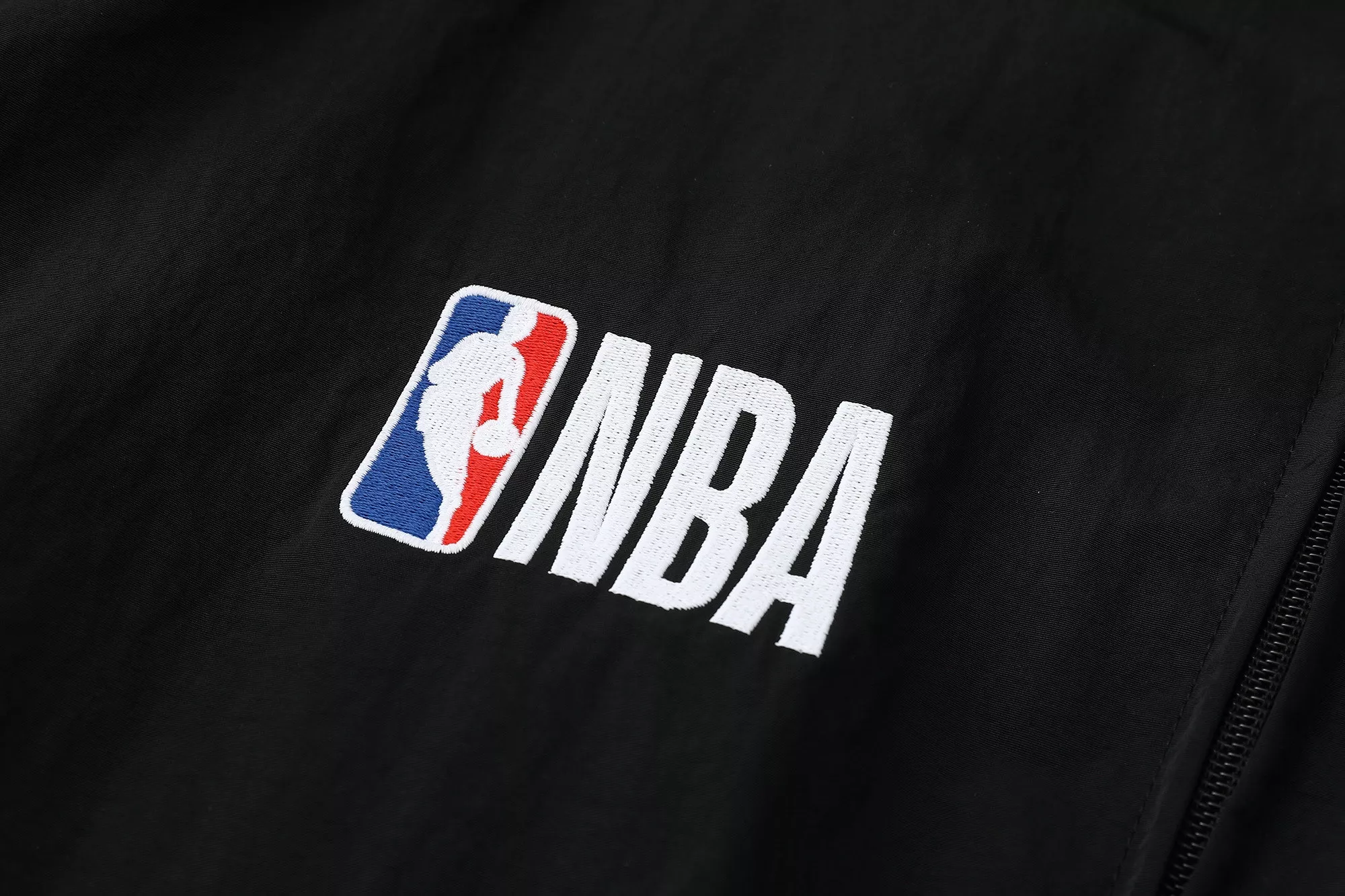 발렌시아가 NBA 콜라보 배색 스포츠 재킷 상세 이미지 8