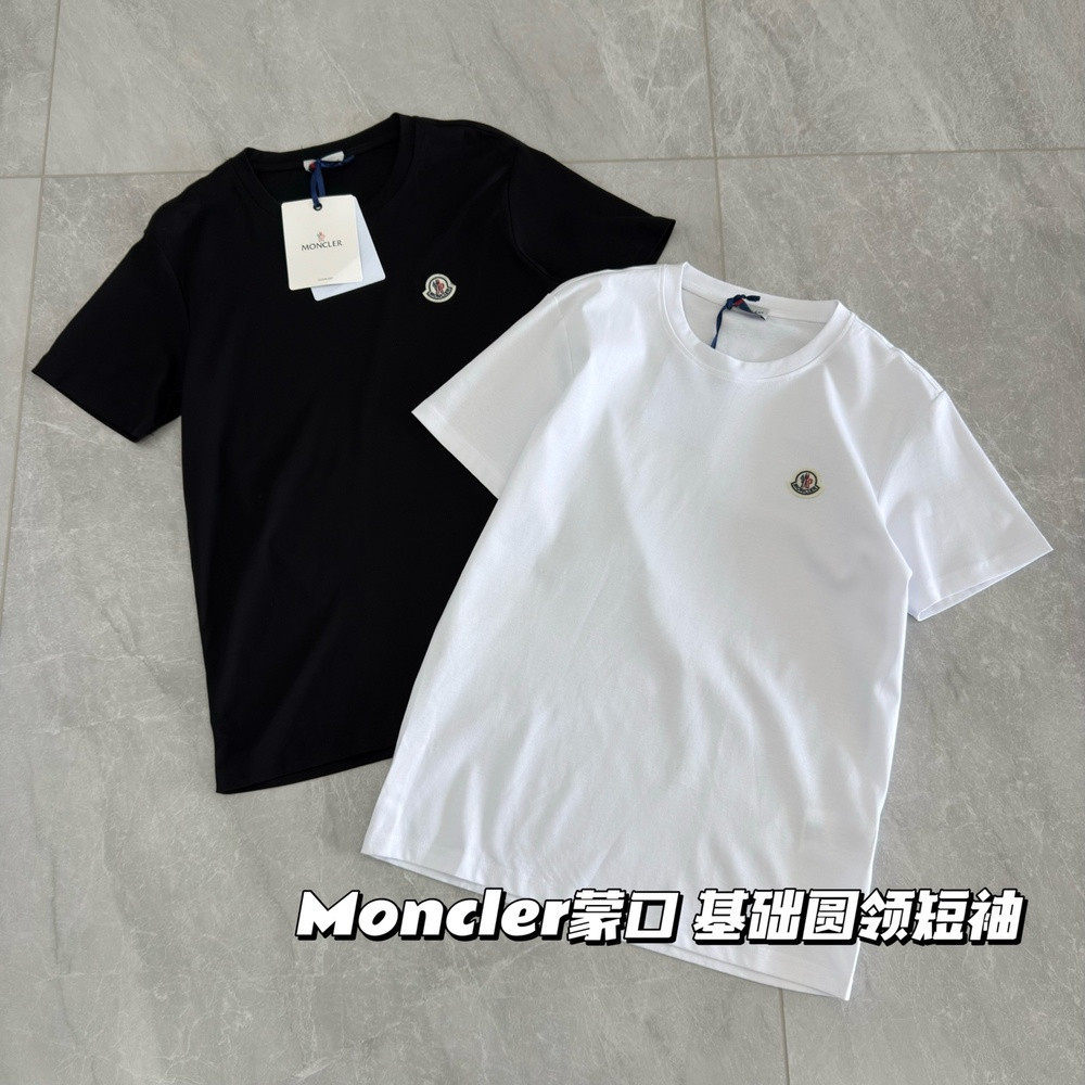 몽클레어 스몰 로고 자수 라운드 반팔 티