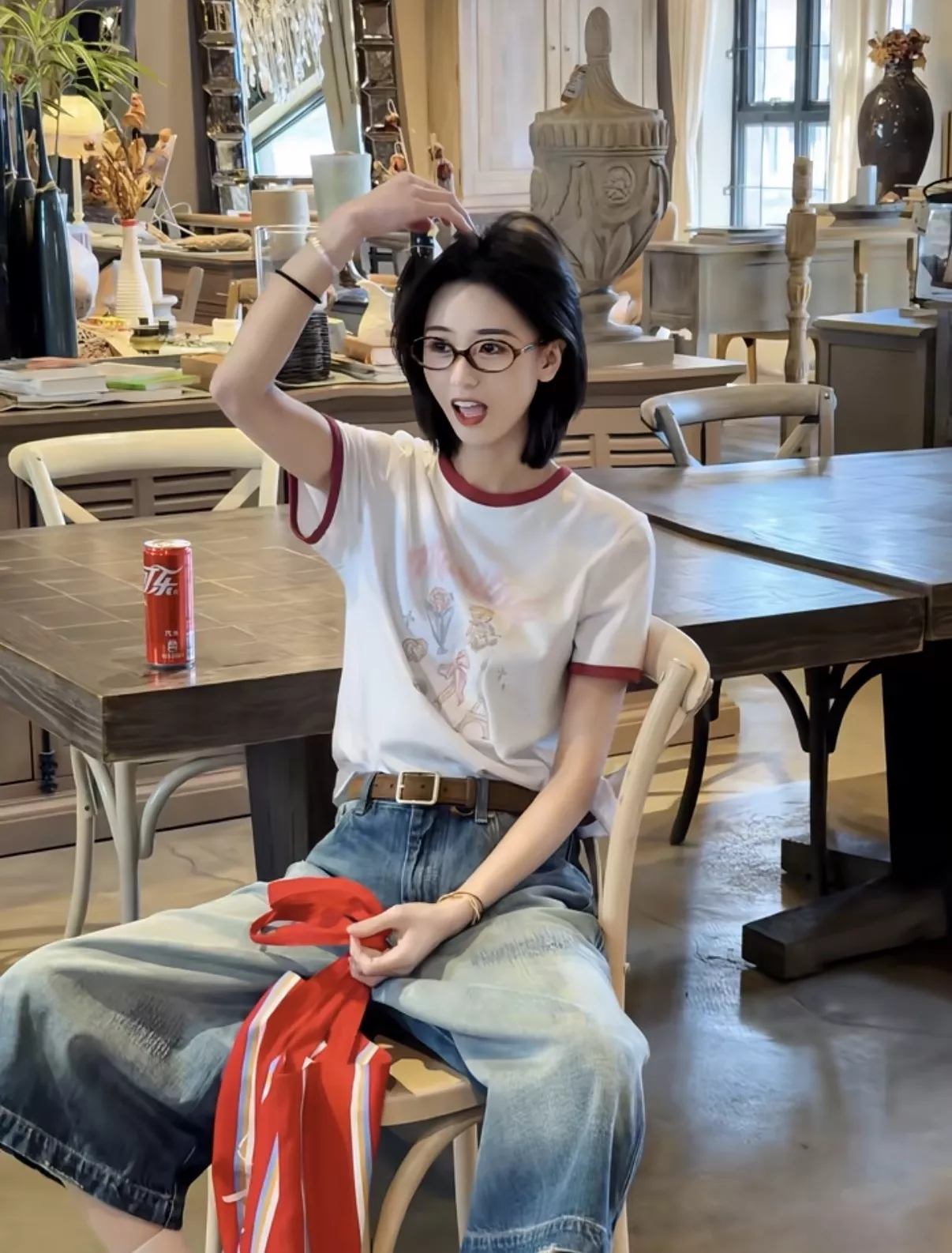 마리떼프랑소와저버 배색 넥 프린트 크롭 티셔츠 상세 이미지 7