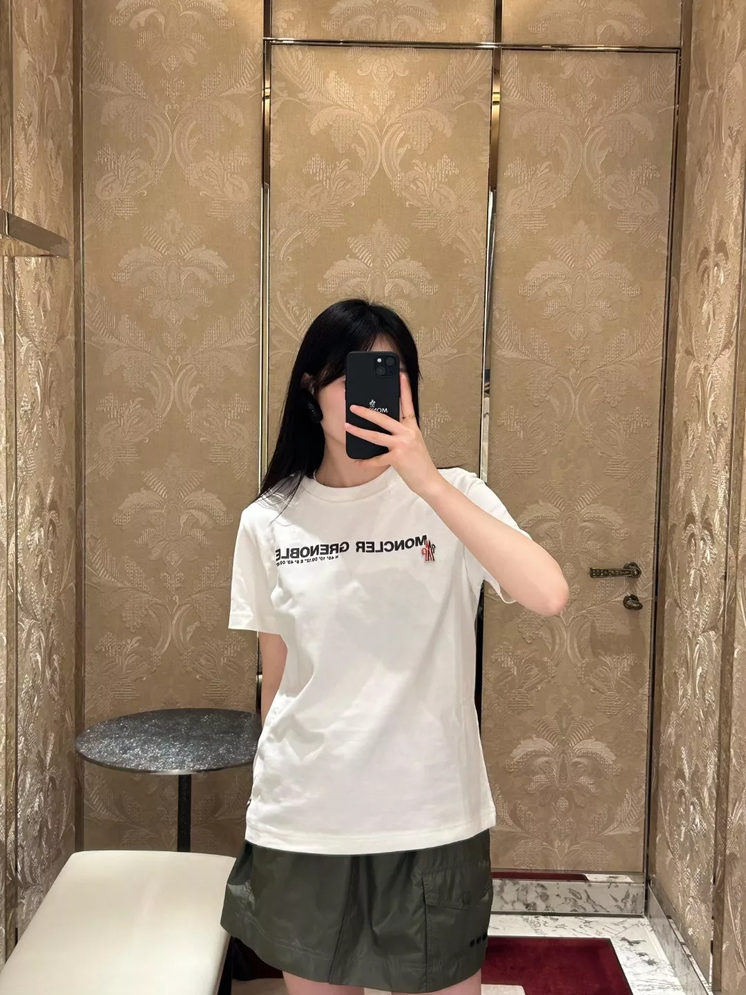 몽클레어 로고 프린트 코튼 티셔츠 상세 이미지 19
