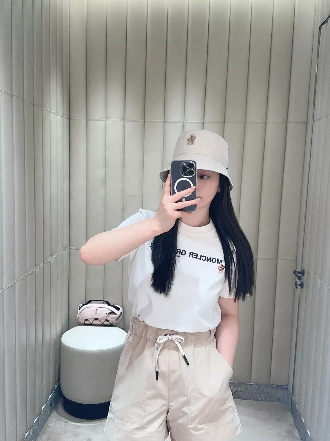몽클레어 로고 프린트 코튼 티셔츠 상세 이미지 25