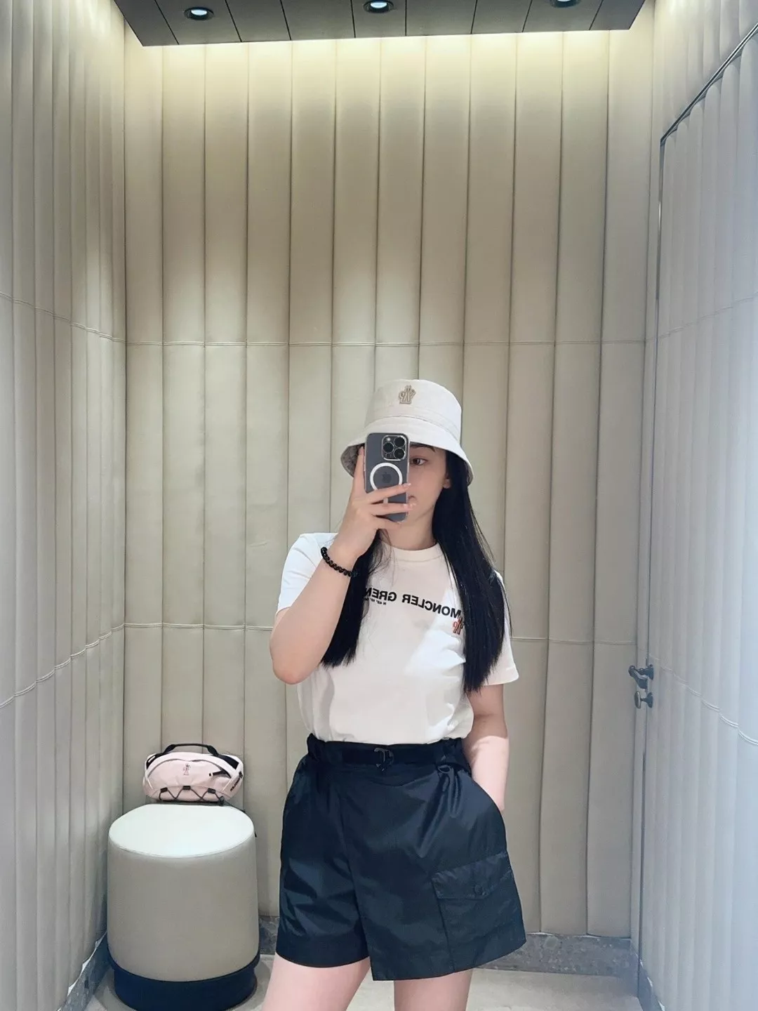 몽클레어 로고 프린트 코튼 티셔츠 상세 이미지 26
