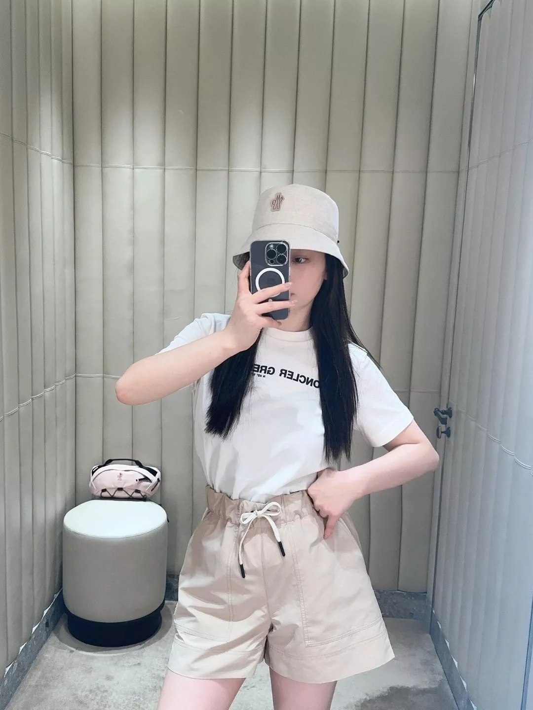 몽클레어 로고 프린트 코튼 티셔츠 상세 이미지 23