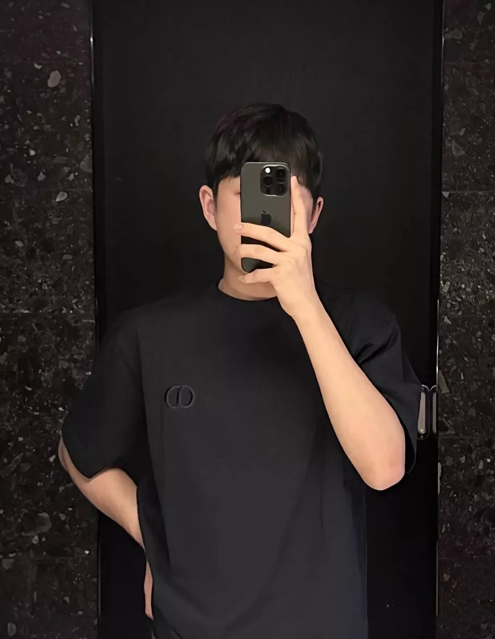 디올 CD 자수 루즈핏 코튼 티셔츠 상세 이미지 16