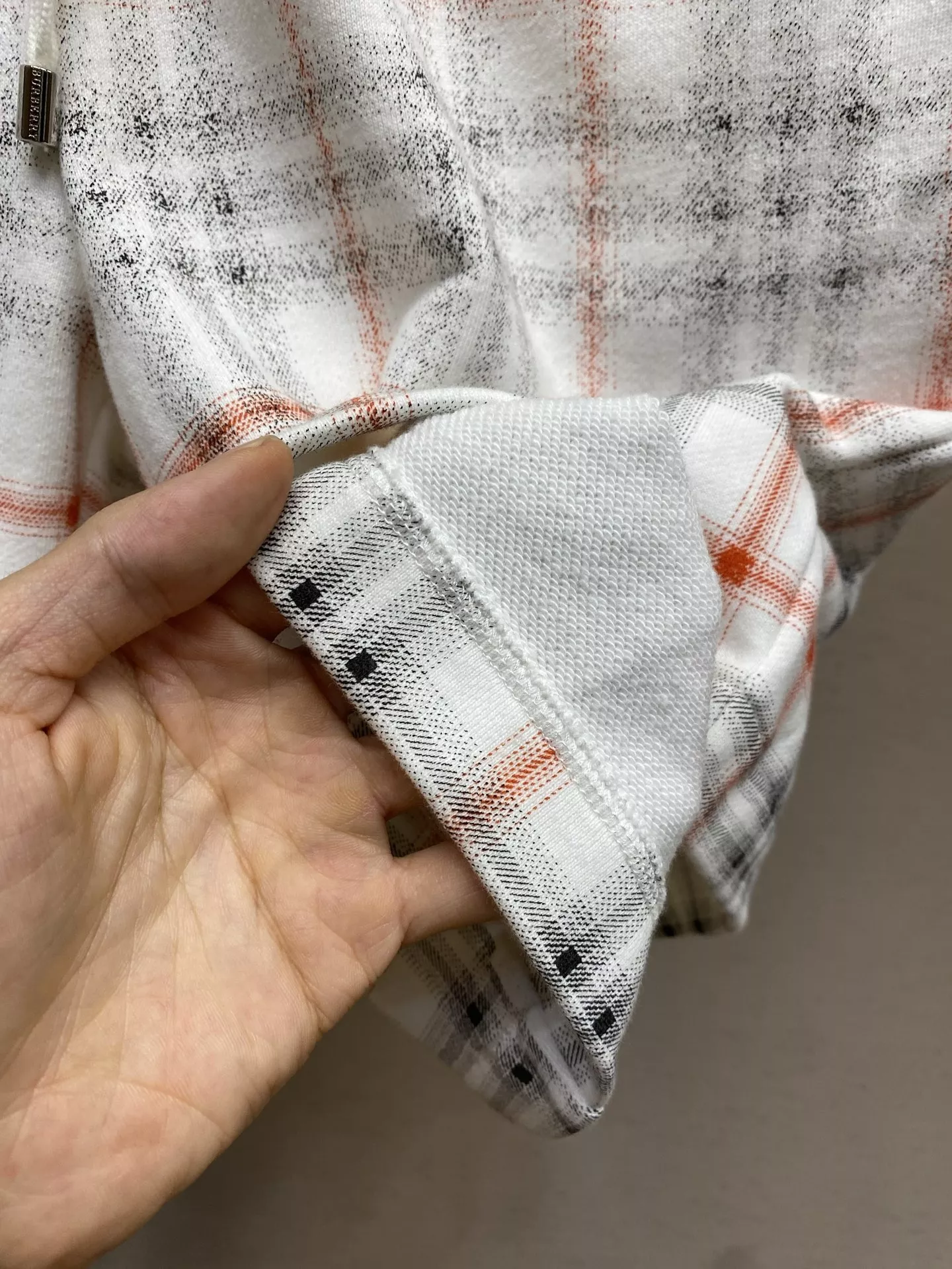 버버리 체크 패턴 밴딩 반바지 상세 이미지 8