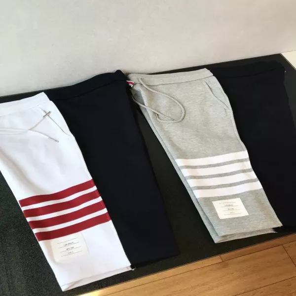 톰브라운 전후 배색 반바지