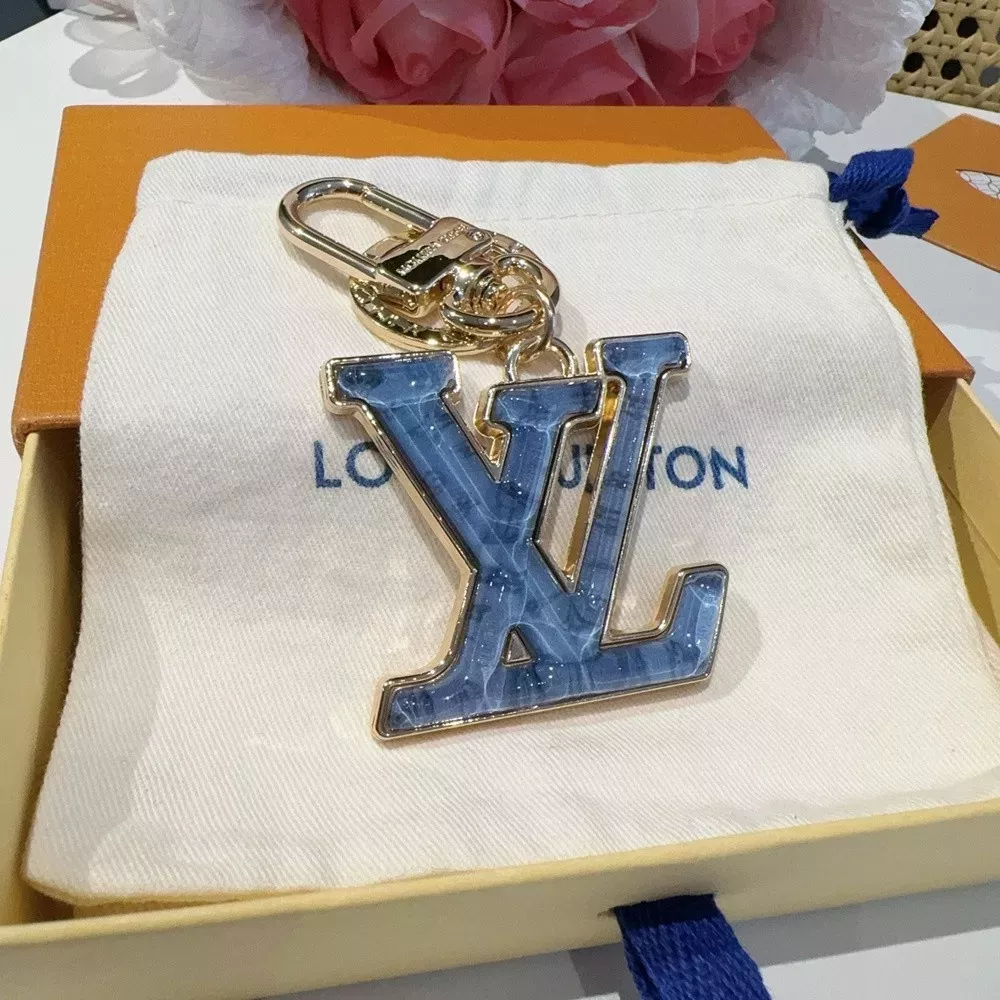 루이비통 글로스 LV 레터 키 참