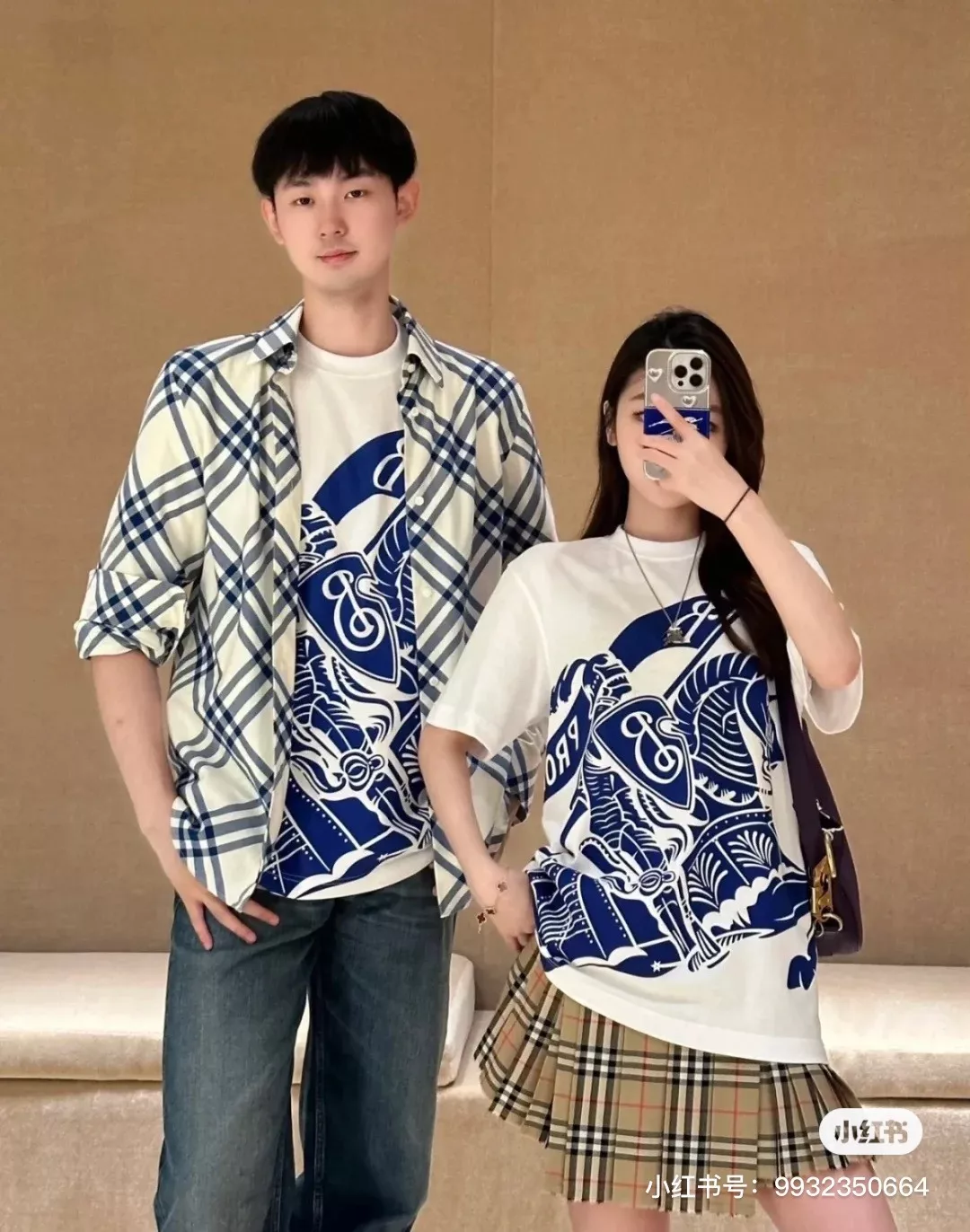 버버리 로열 나이트 그래픽 오버핏 반팔 상의 상세 이미지 19