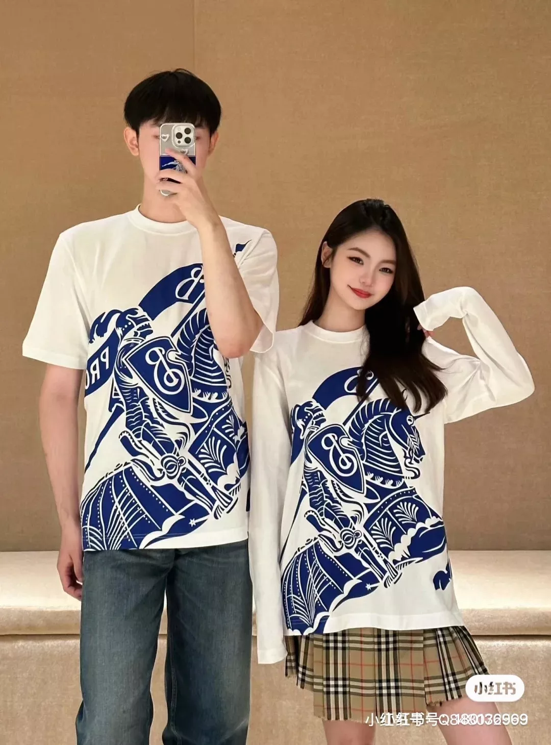 버버리 로열 나이트 그래픽 오버핏 반팔 상의 상세 이미지 21