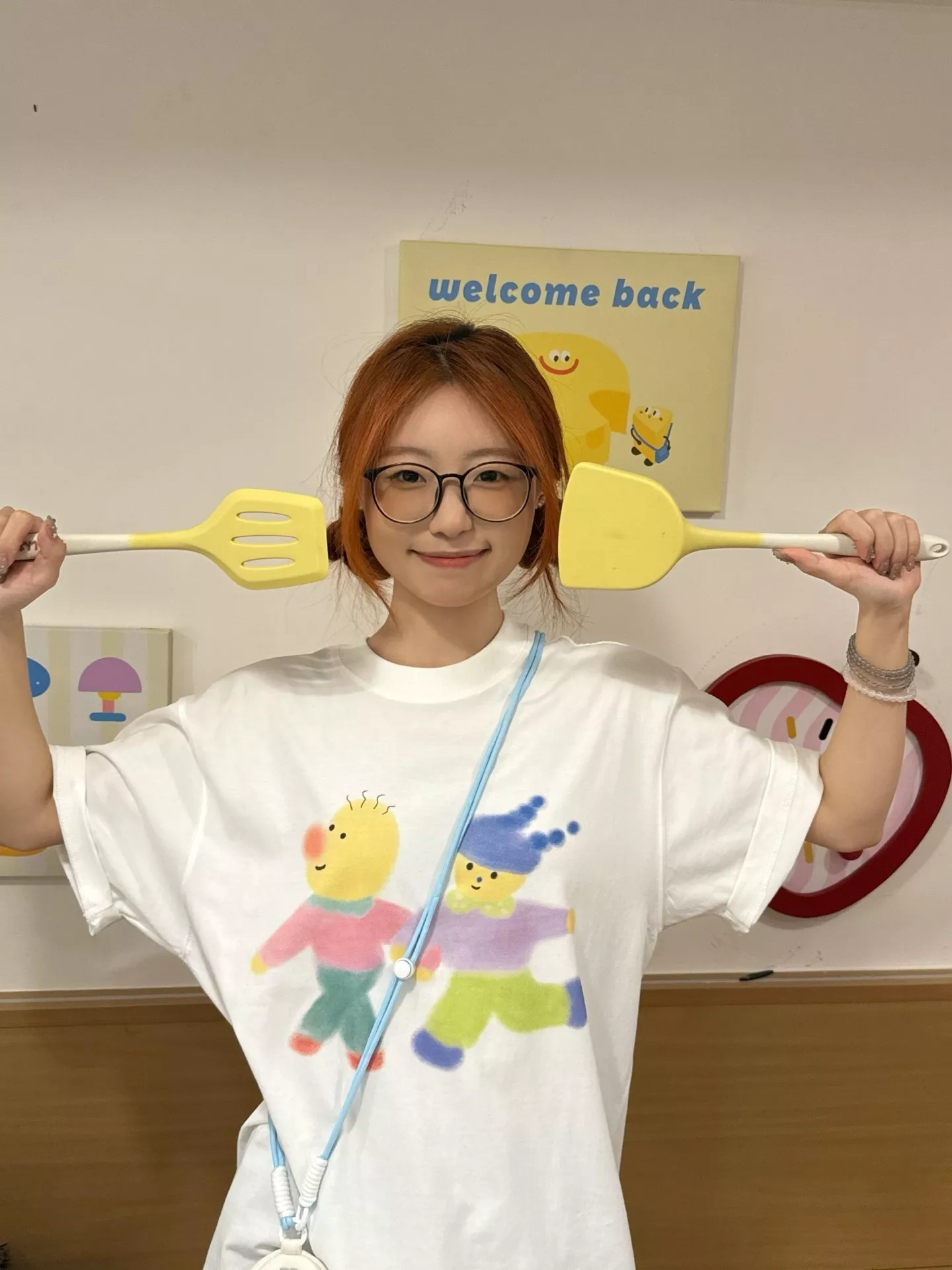 구찌 카툰 초상 프린트 라운드 반팔 티셔츠 상세 이미지 18