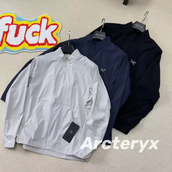 아크테릭스 아크로플 경량 스탠드넥 아우터