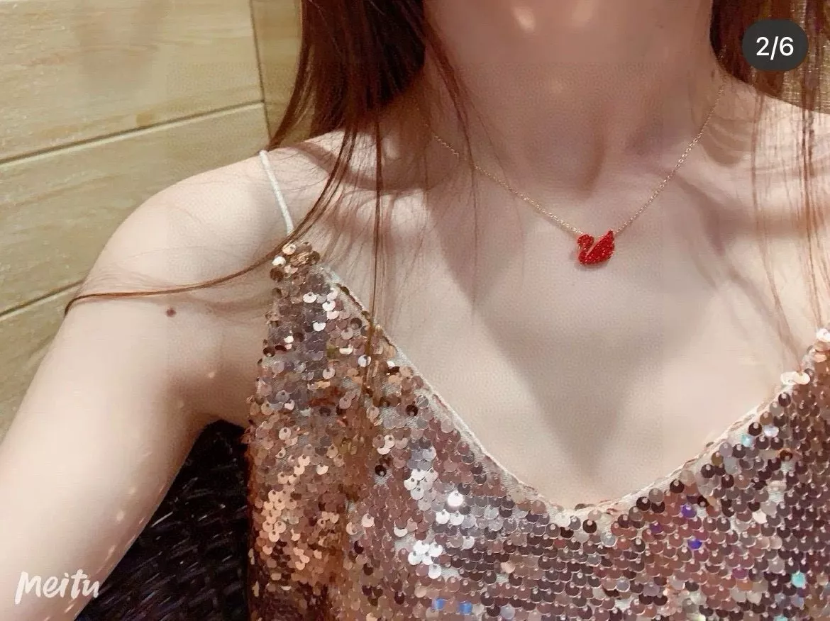 스와로브스키 레드 스완 신년 한정 주얼리 상세 이미지 7