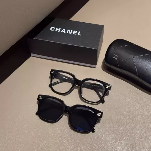 샤넬 블랙 프레임 로고 안경