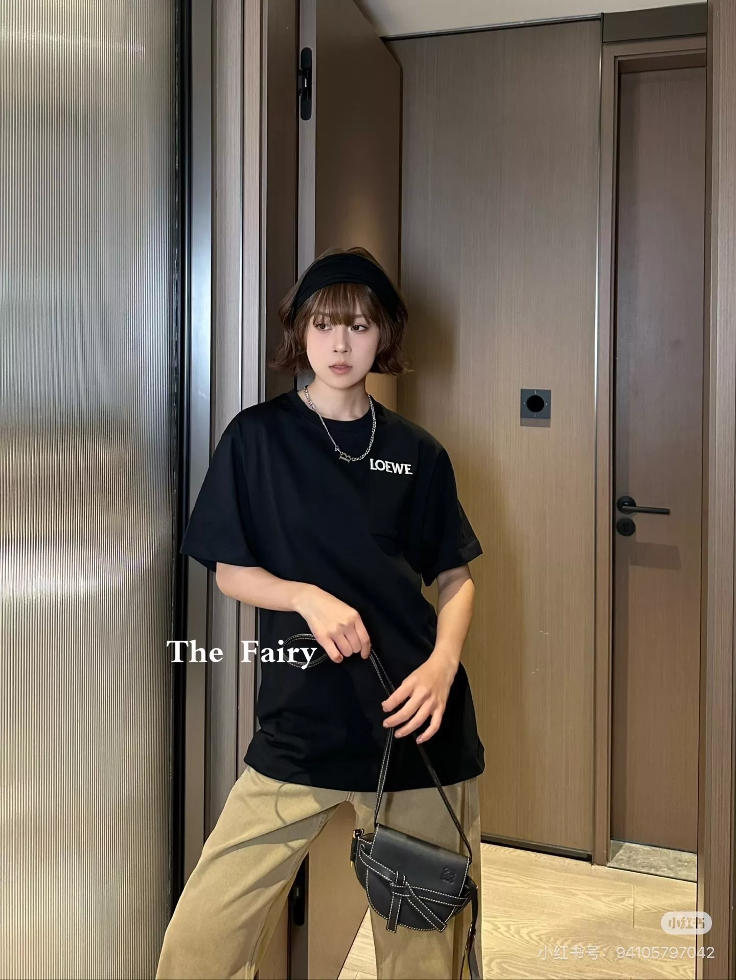 로에베 포켓 레터 자수 티셔츠 상세 이미지 20