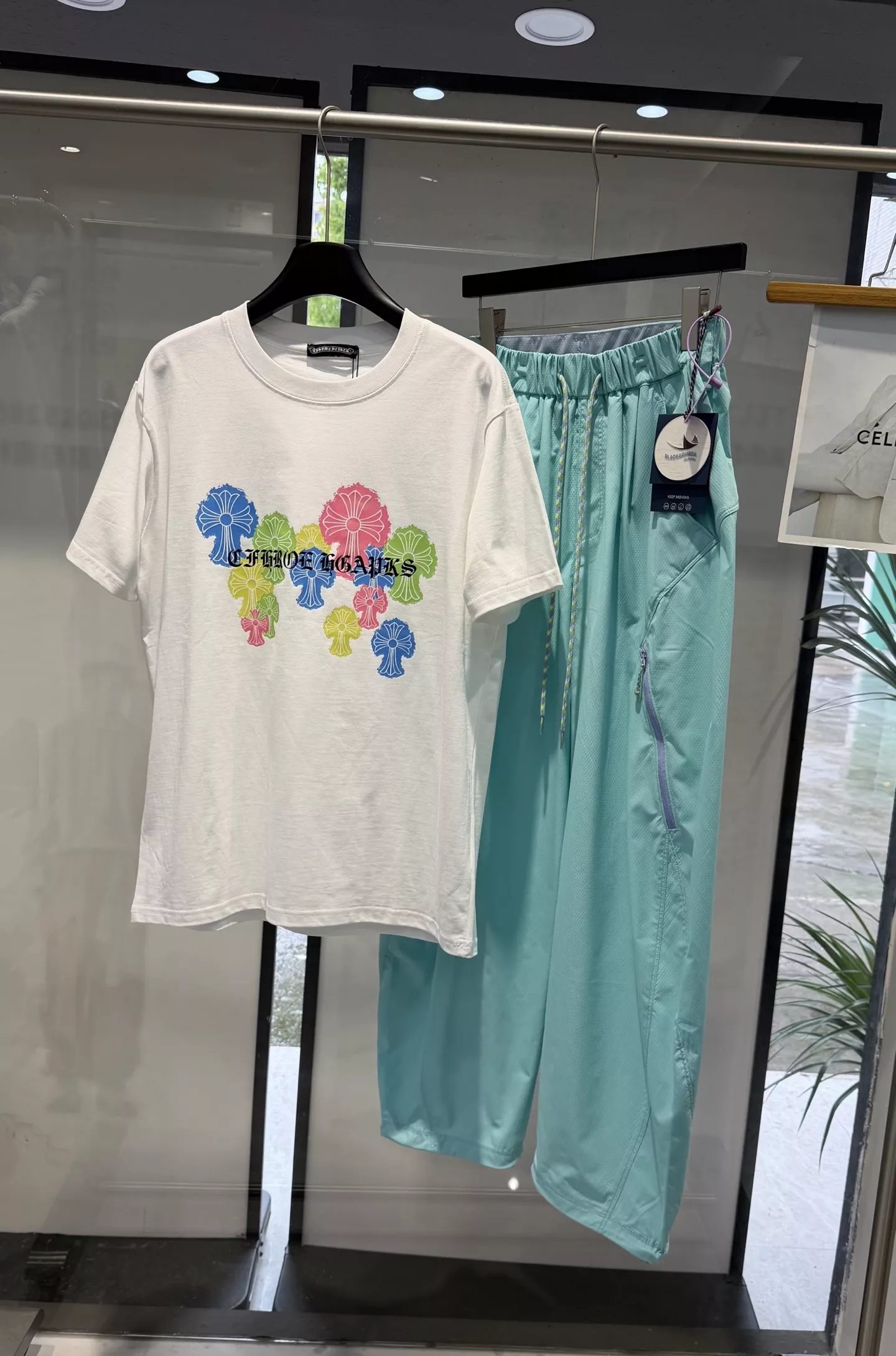 크롬하츠 컬러 프린트 로고 티셔츠 상세 이미지 2