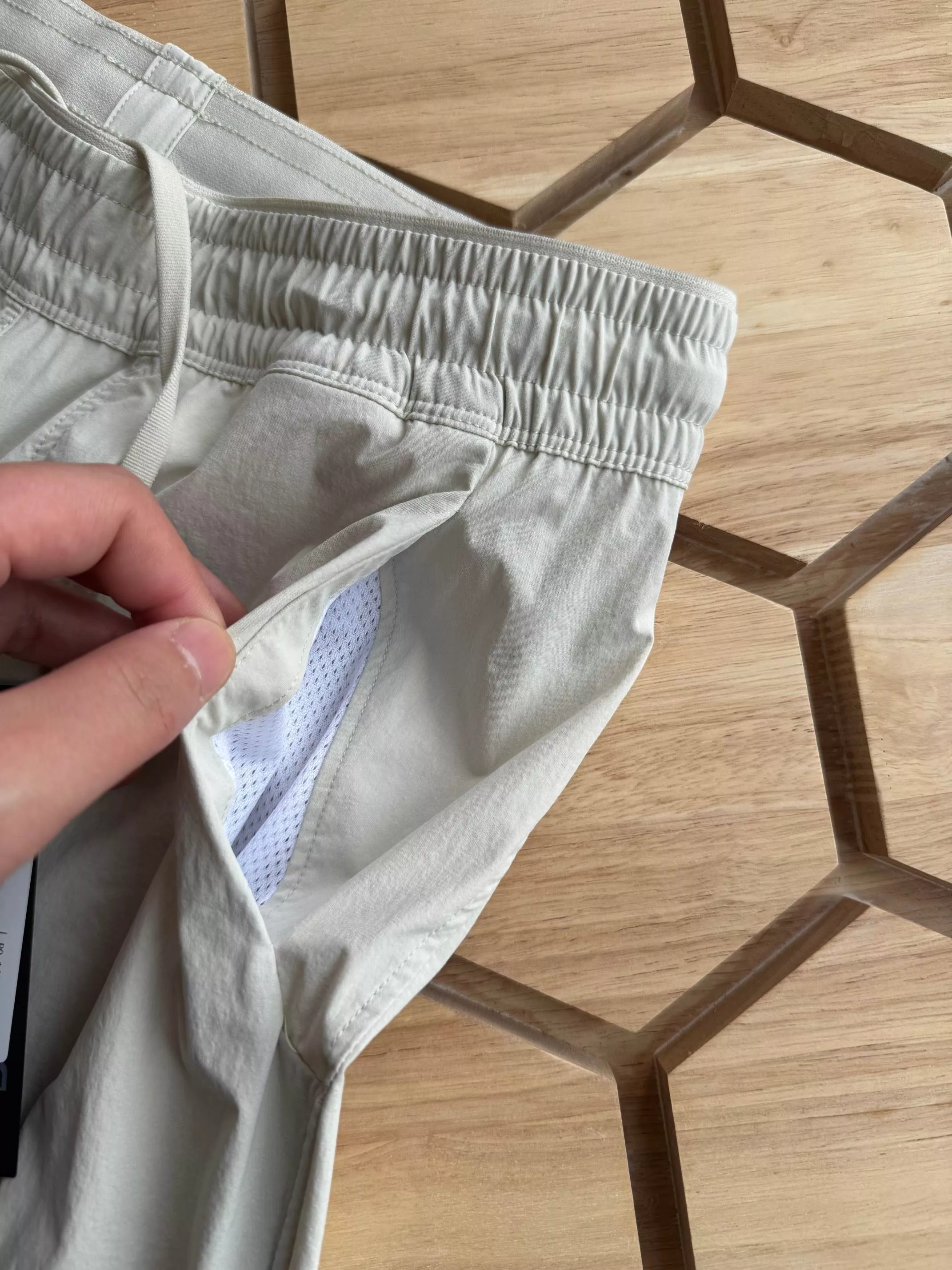 아크테릭스 아웃도어 무드 코튼 롱팬츠 상세 이미지 19