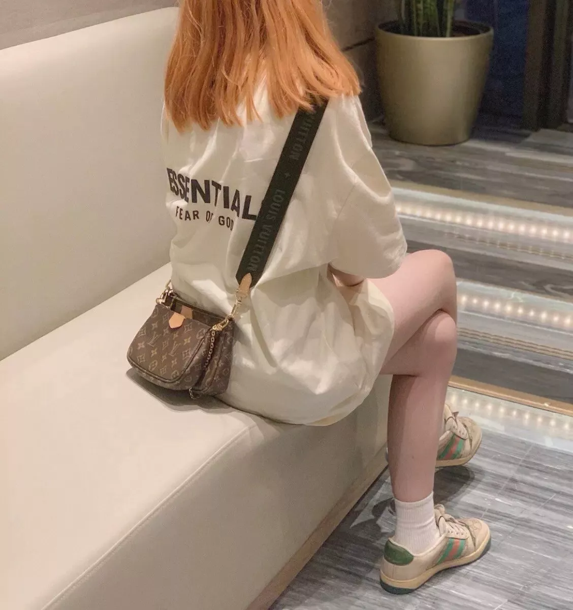 피어오브갓 에센셜 실리콘 레터링 반소매 티셔츠 상세 이미지 15