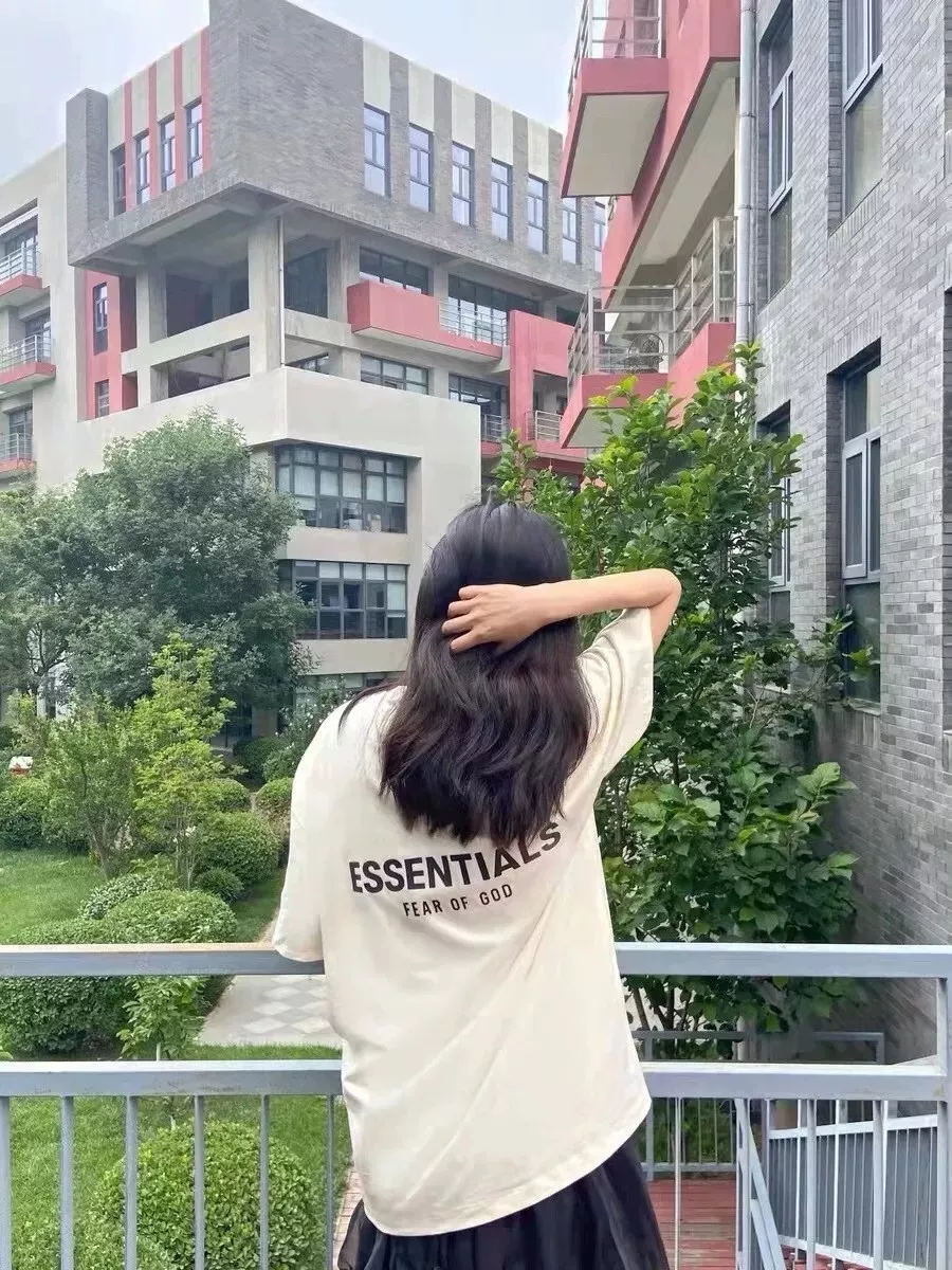 피어오브갓 에센셜 실리콘 레터링 반소매 티셔츠 상세 이미지 17