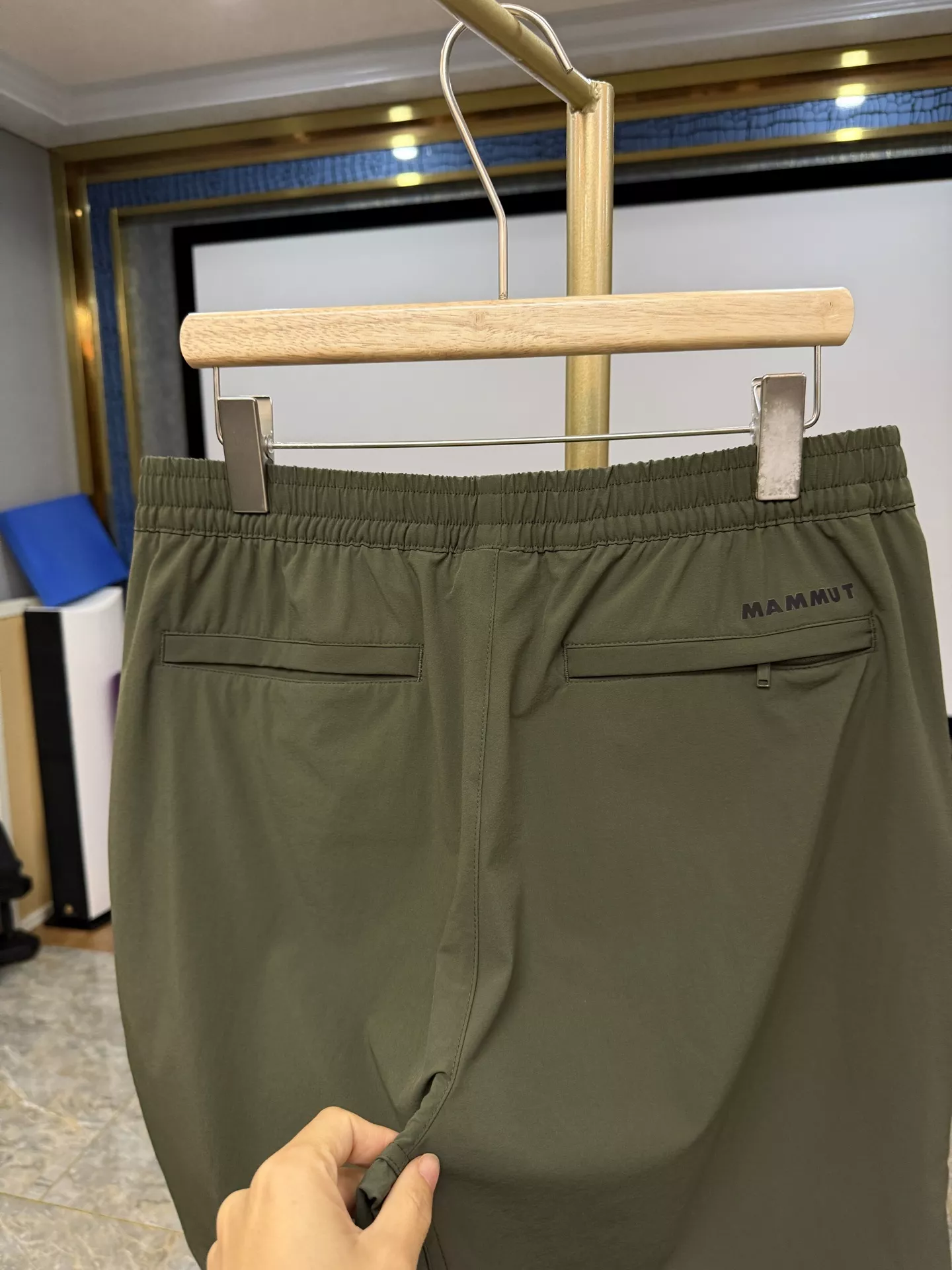 마무트 아웃도어 기능성 밴딩 반바지 상세 이미지 10
