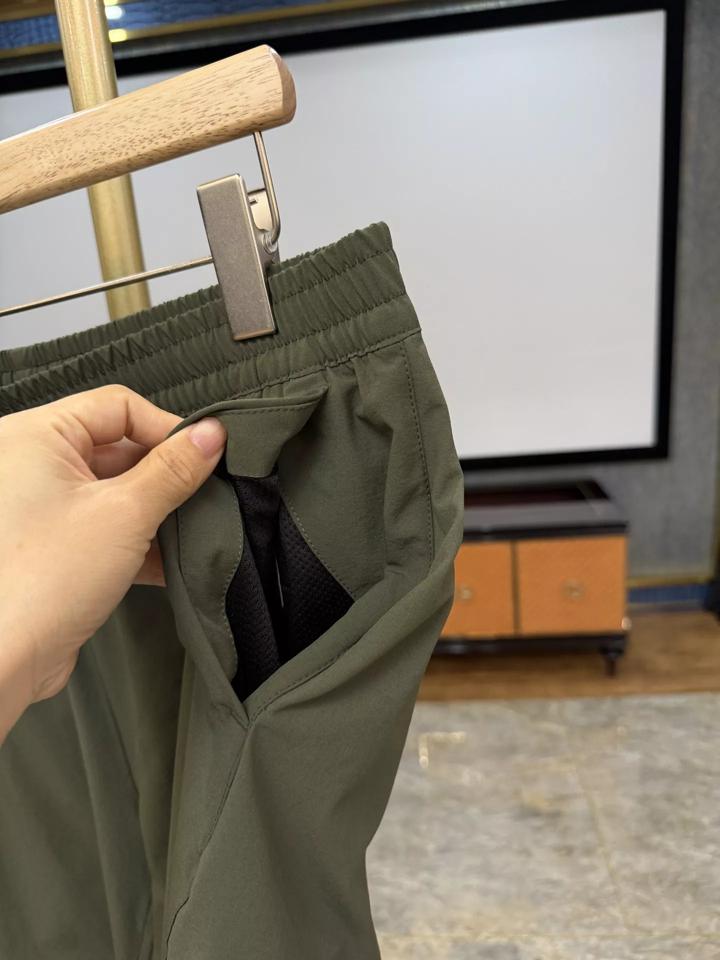 마무트 아웃도어 기능성 밴딩 반바지 상세 이미지 8
