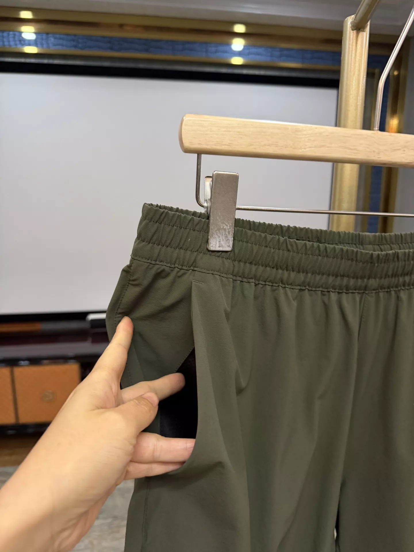 마무트 아웃도어 기능성 밴딩 반바지 상세 이미지 6