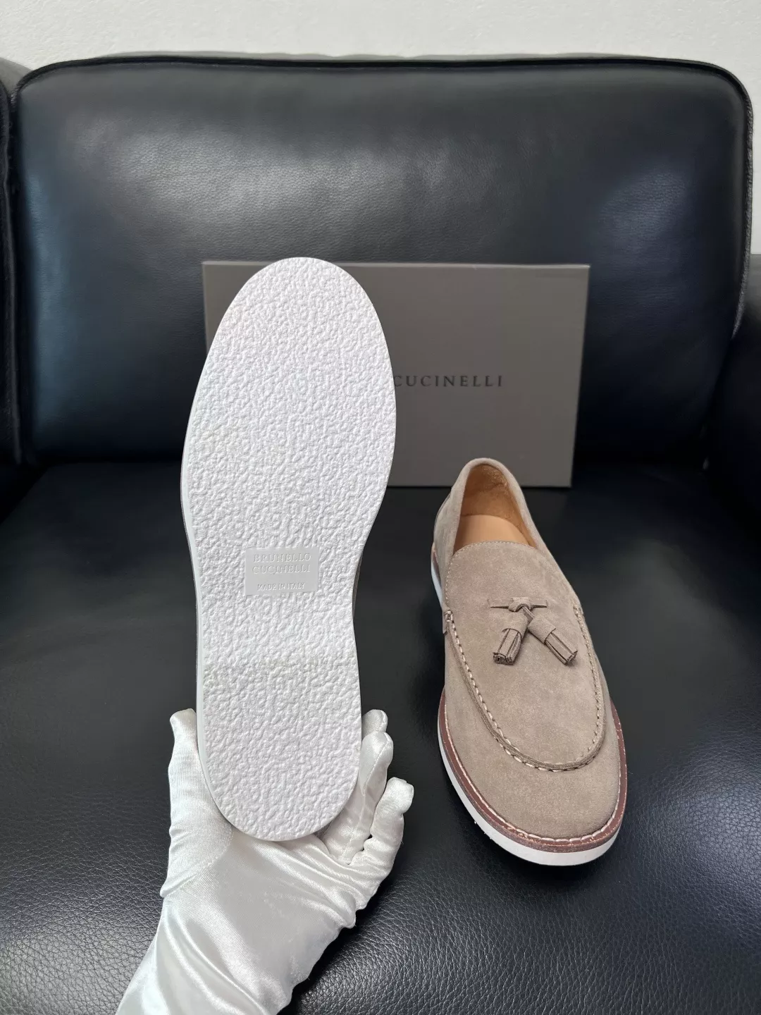 브루넬로쿠치넬리 태슬 장식 스웨이드 로퍼 상세 이미지 8