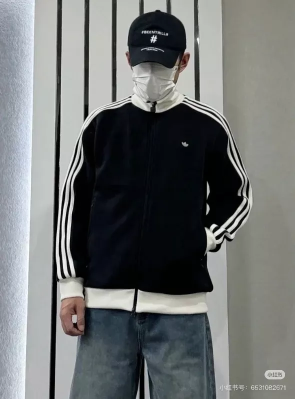아디다스 삼선 메탈 로고 스탠드넥 아우터 상세 이미지 18