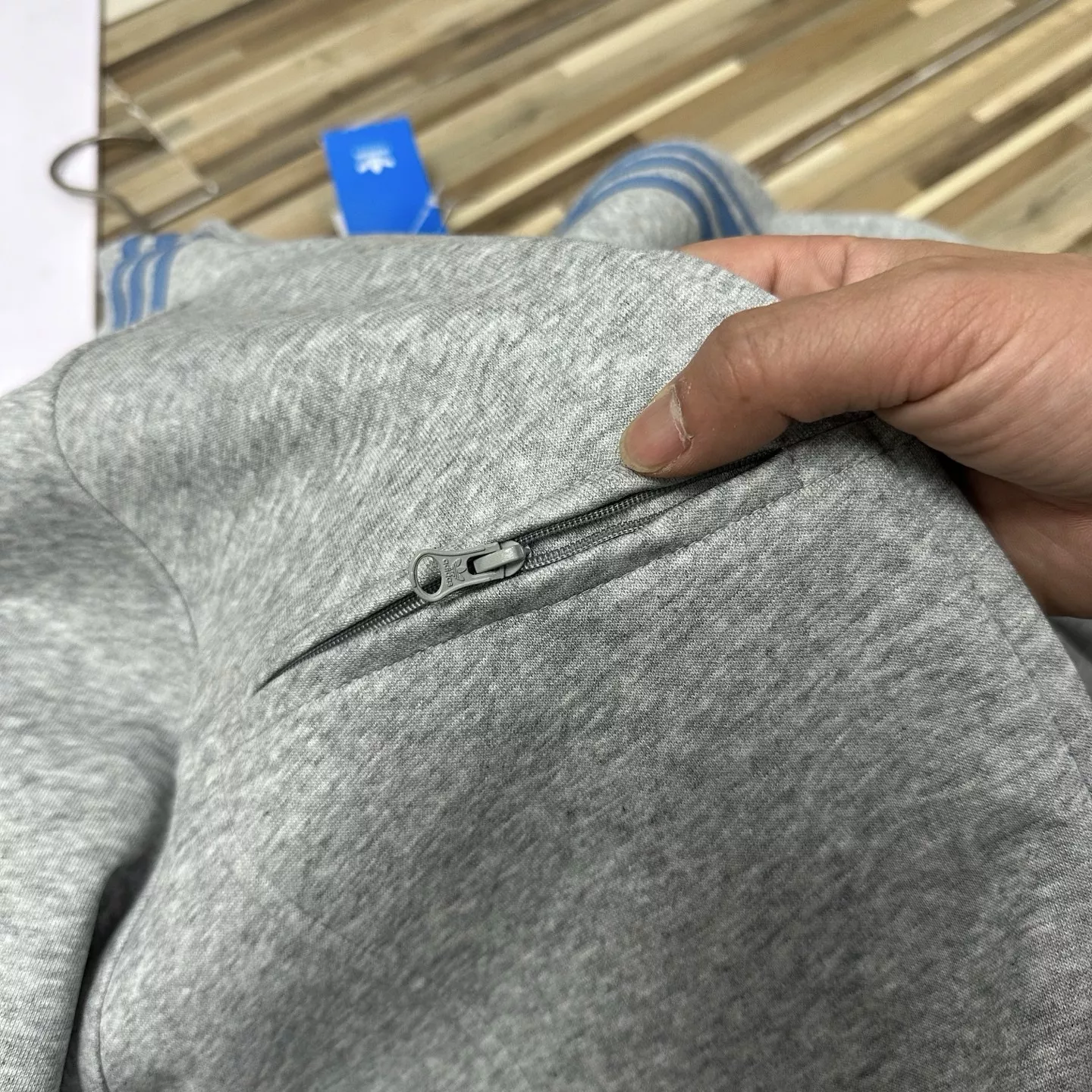아디다스 삼선 스탠드넥 자수 로고 아우터 상세 이미지 10
