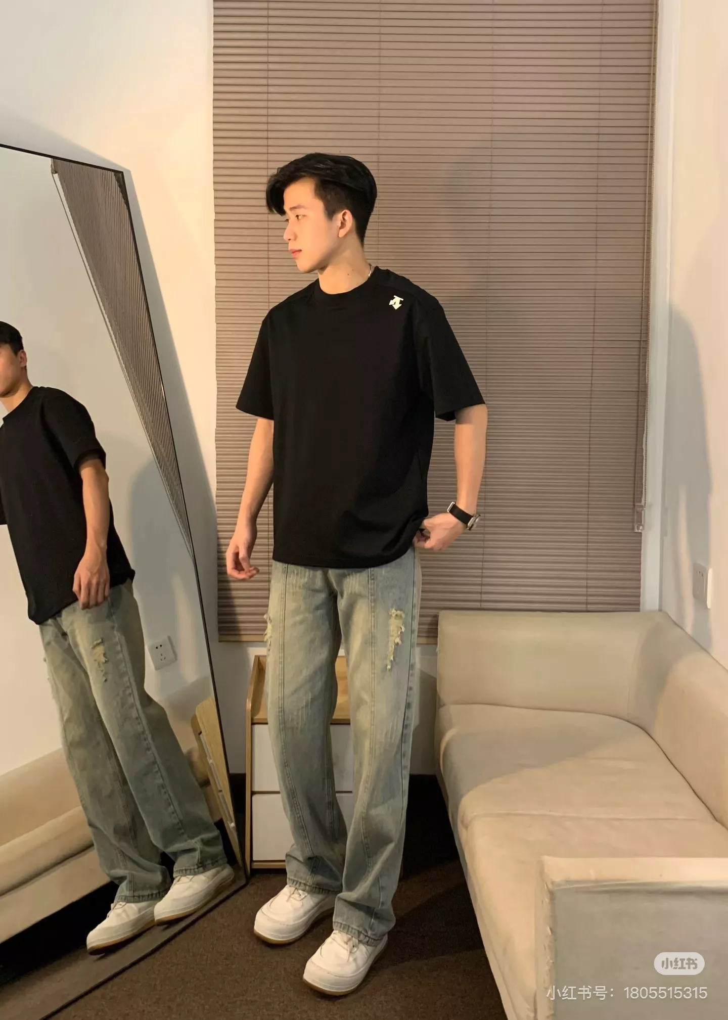 데상트 로고 포인트 오버사이즈 반팔 상의 상세 이미지 21