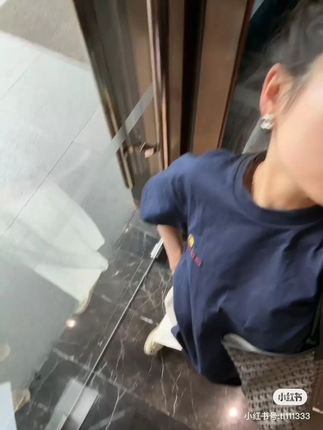 칼하트 클래식 자수 로고 크루넥 반팔 상의 상세 이미지 36