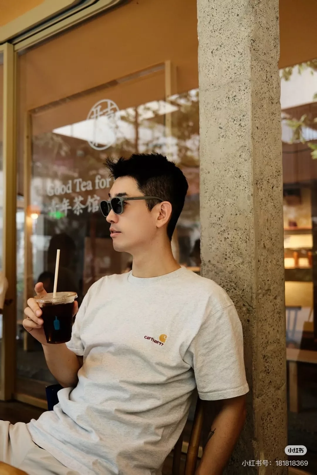 칼하트 클래식 자수 로고 크루넥 반팔 상의 상세 이미지 25